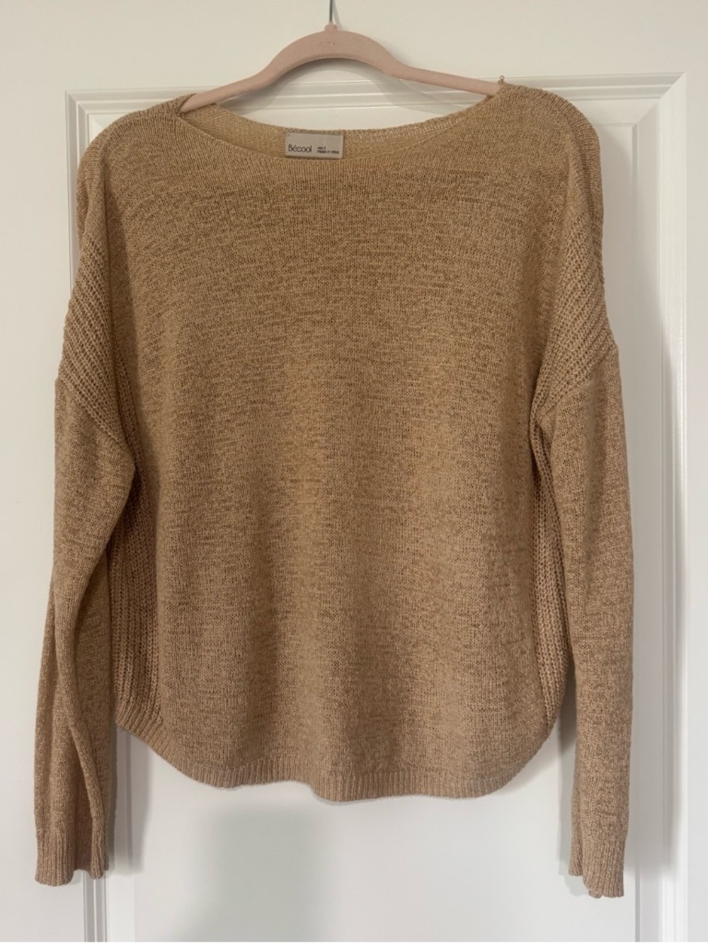 Women's Scoop Neck Sweater in Camel